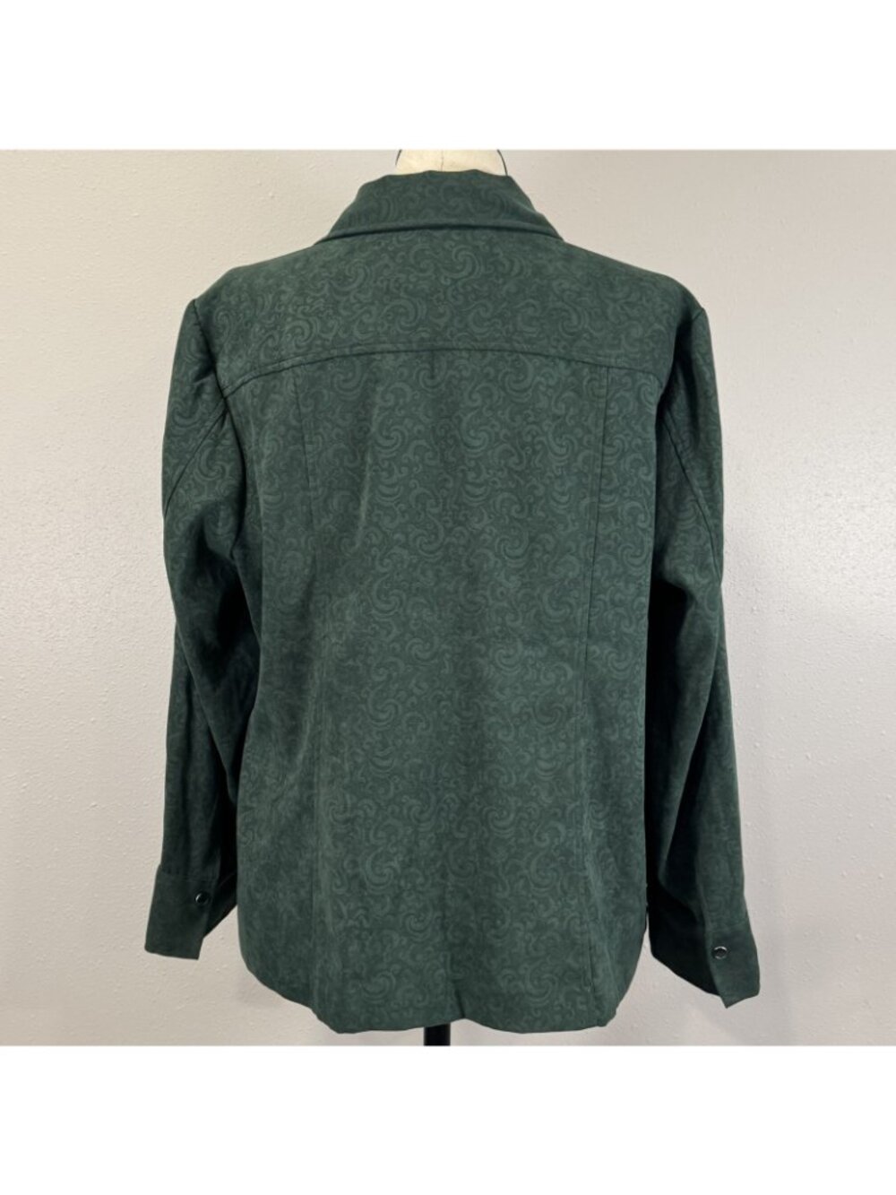 CJ Banks Pearl Snap Blouse Womens Size 1X Stretch Paisley Green Long Sleeve - Picture 2 of 13